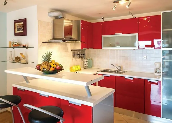 Apollo Premium Makarska